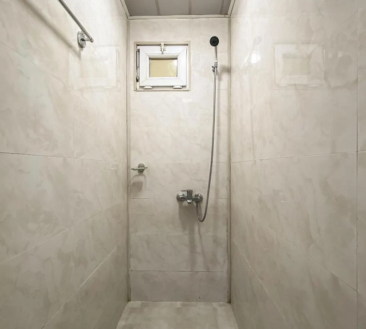 Apartment Studio Maksim Batumi 0*,